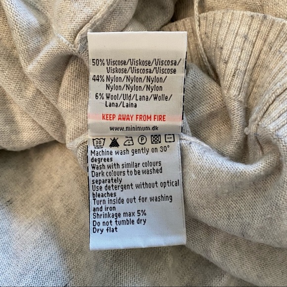 Minimum crew neck sweater with pockets - Picture 12 of 12